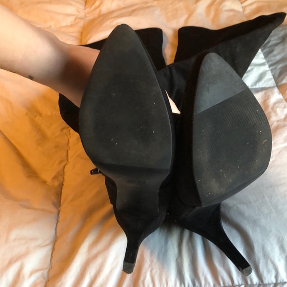 Black knee high boots - Picture 3 of 4